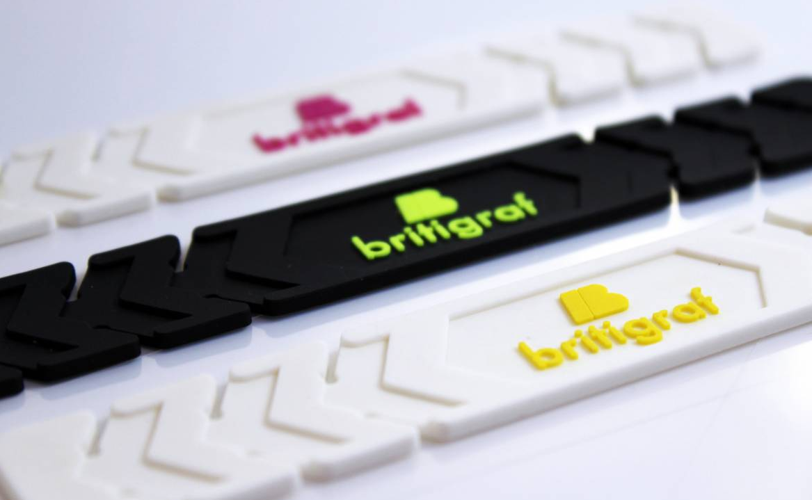 Do you need a mask holder to provide comfort during your working day?