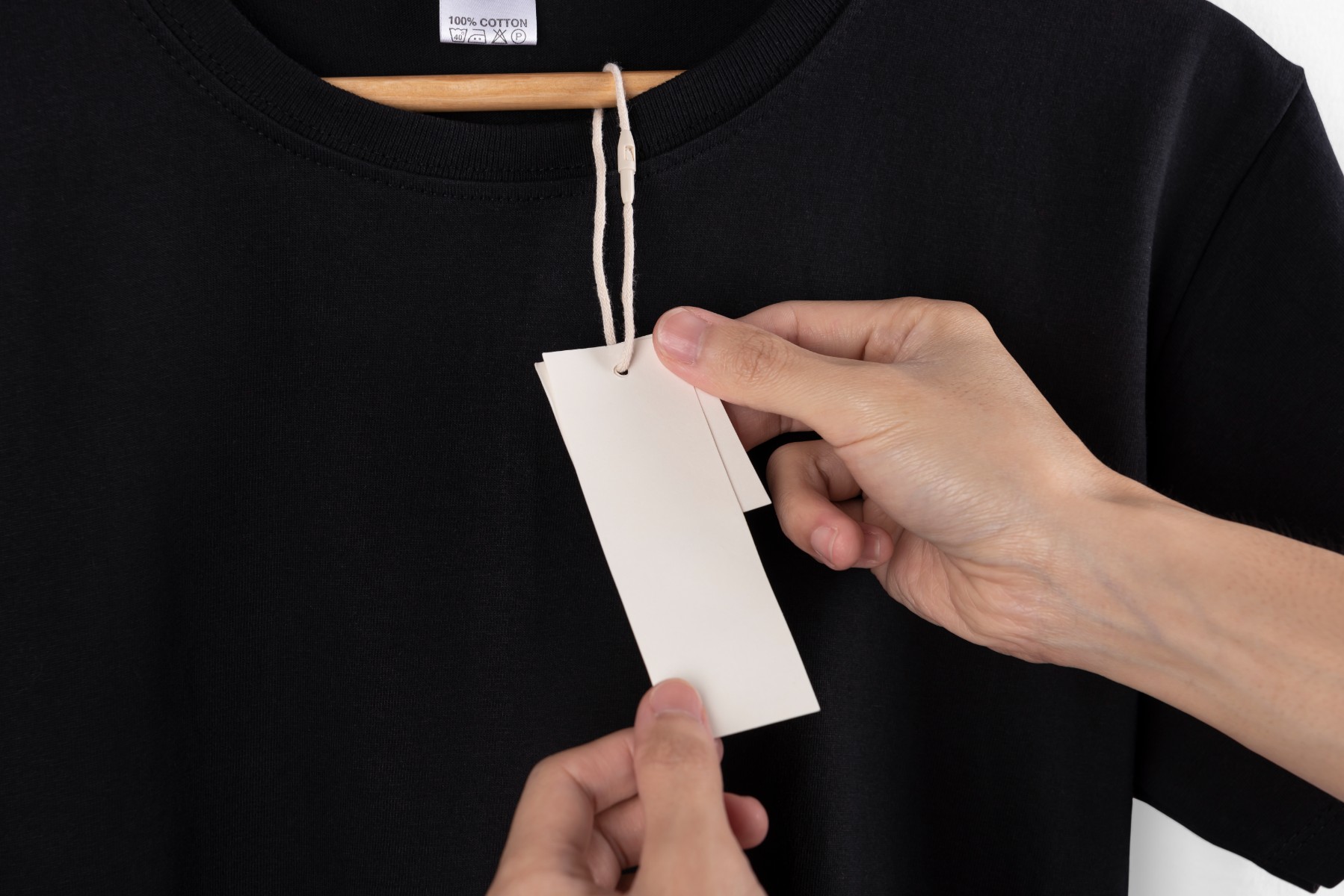 Limportance des étiquettes dans la mode : Comment choisir la meilleure étiquette pour vos vêtements?