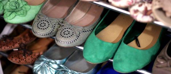 La importancia de elegir adornos para calzado ecológicos, la tendencia para la próxima temporada