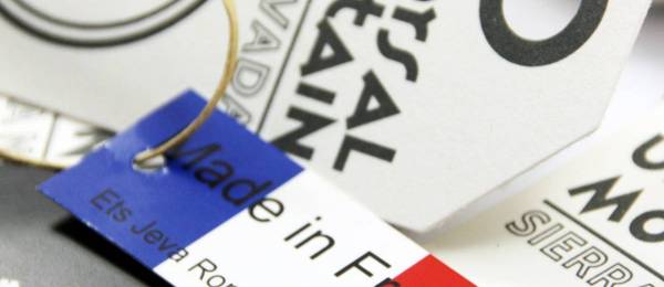 El impacto visual de las etiquetas: cómo influye en la decisión de compra