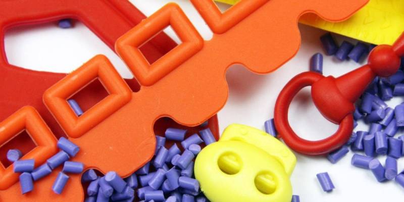 Principales différences entre les différentes techniques utilisées pour fabriquer les décorations des chaussures